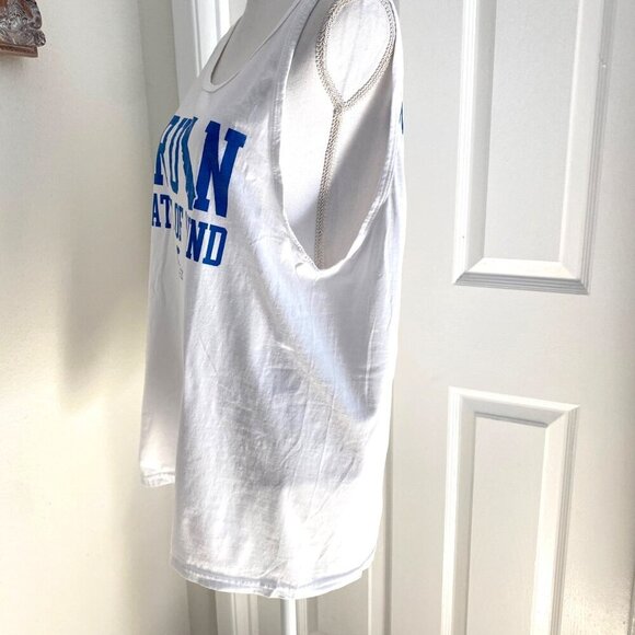 Fruit of the Loom UCLA Bruins The Den School Spirit Tank Size Large Unisex - Picture 3 of 4